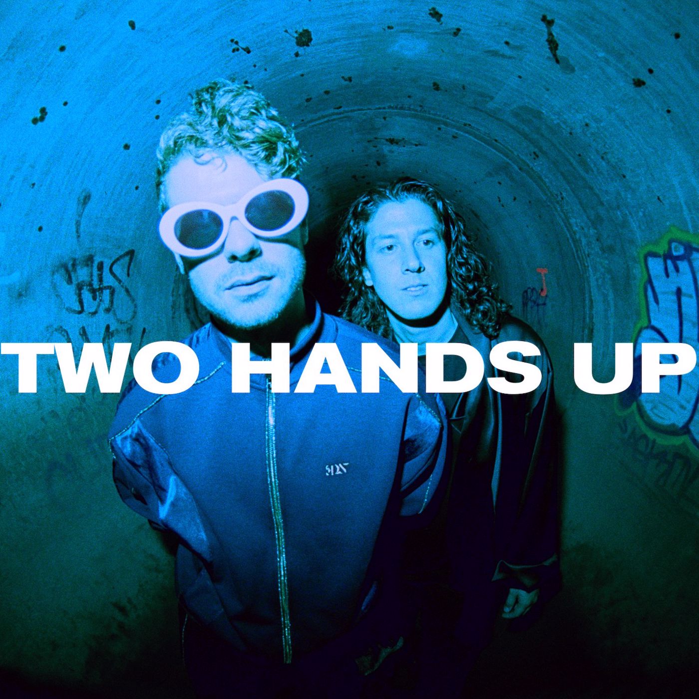  Two Hands Up TrueID 
